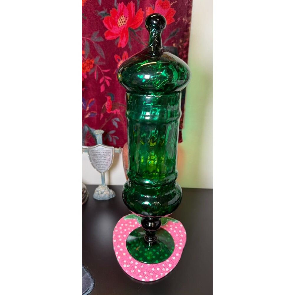 Fabulous Piece of Green Italian Empoli, Lidded Apothecary Jar